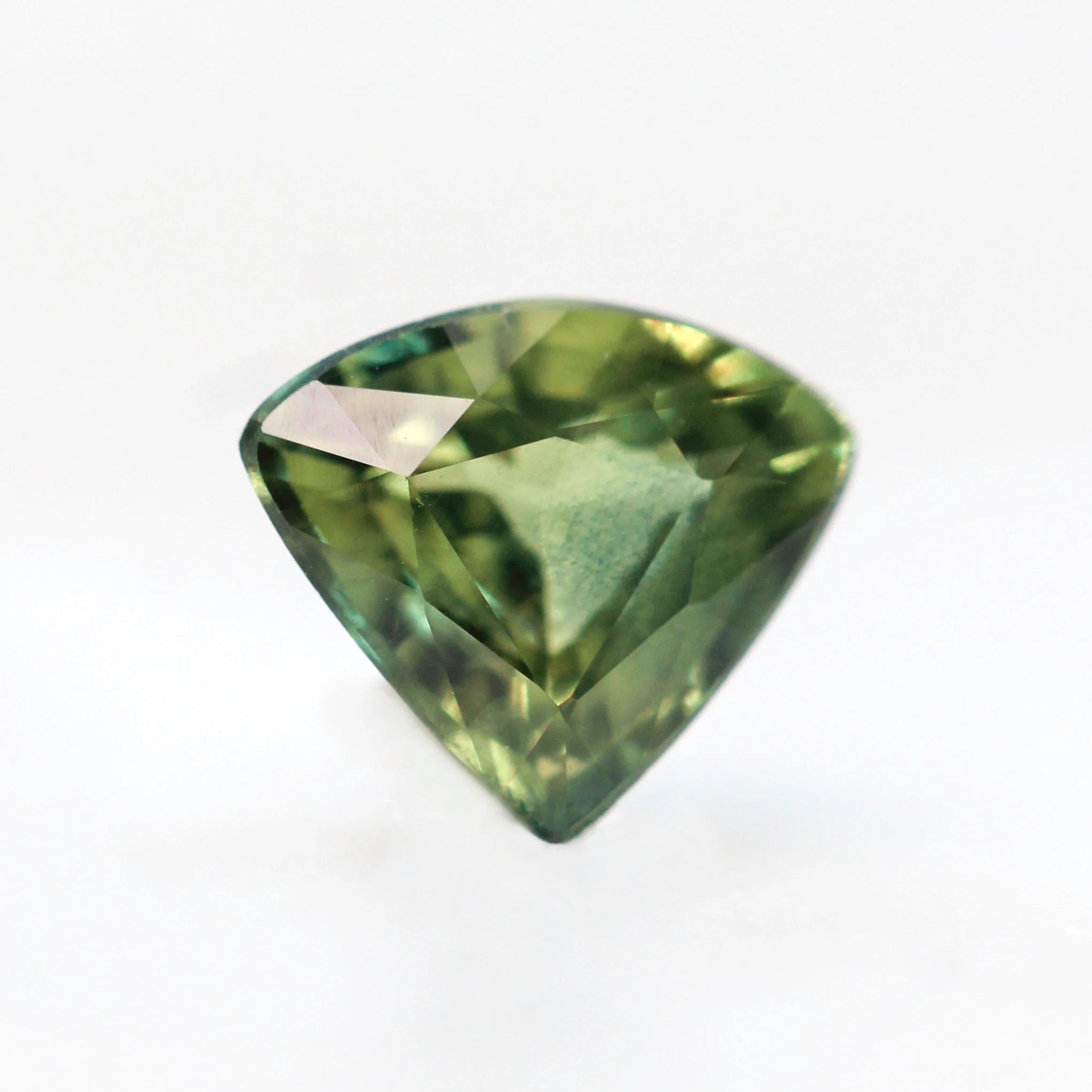 1.02 Carat Green Trillion Cut Sapphire for Custom Work - Inventory Code GTS102 - Image 4
