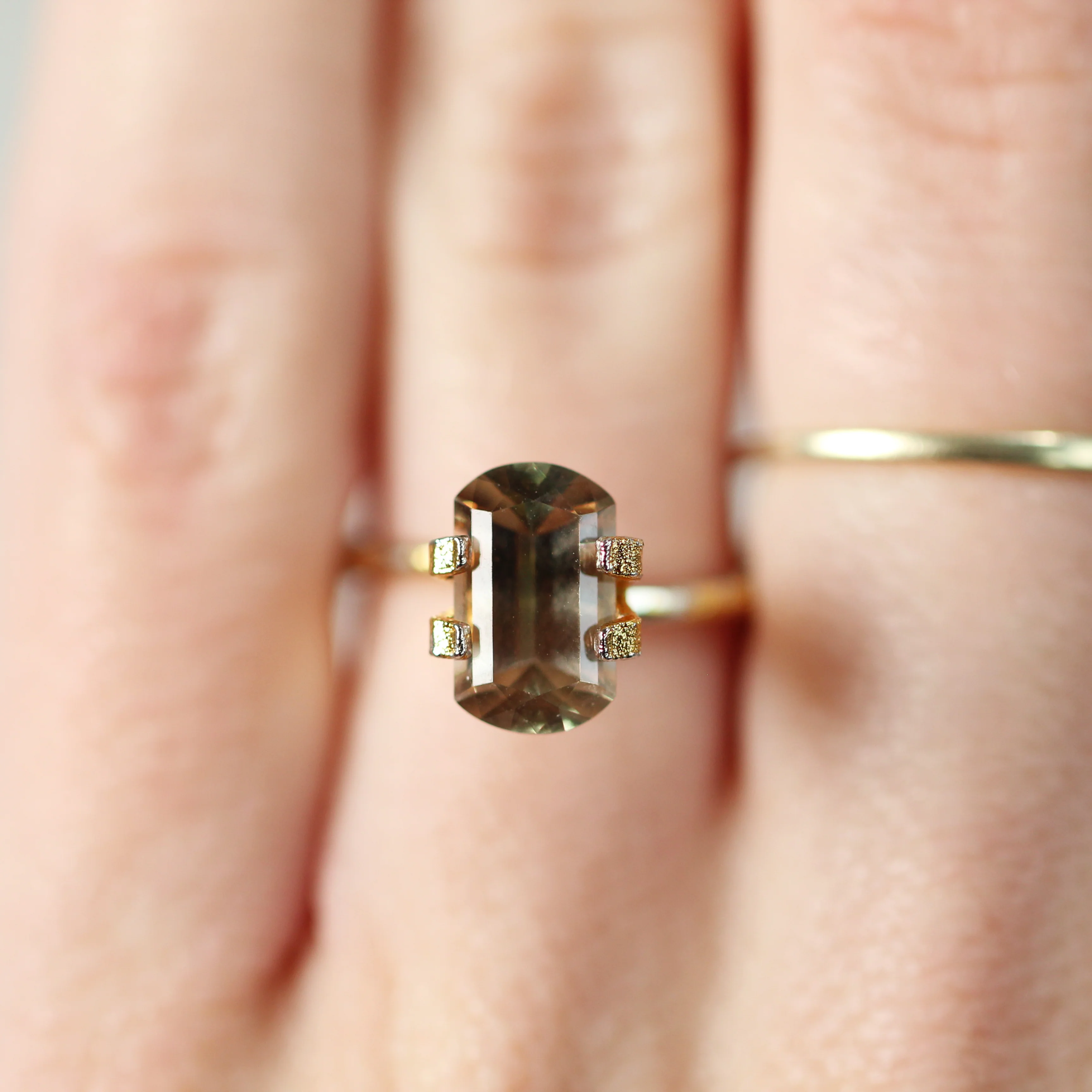 2.02 Carat Unique Oval Cut Sunstone - Inventory Codee SUNBB202 - Image 5