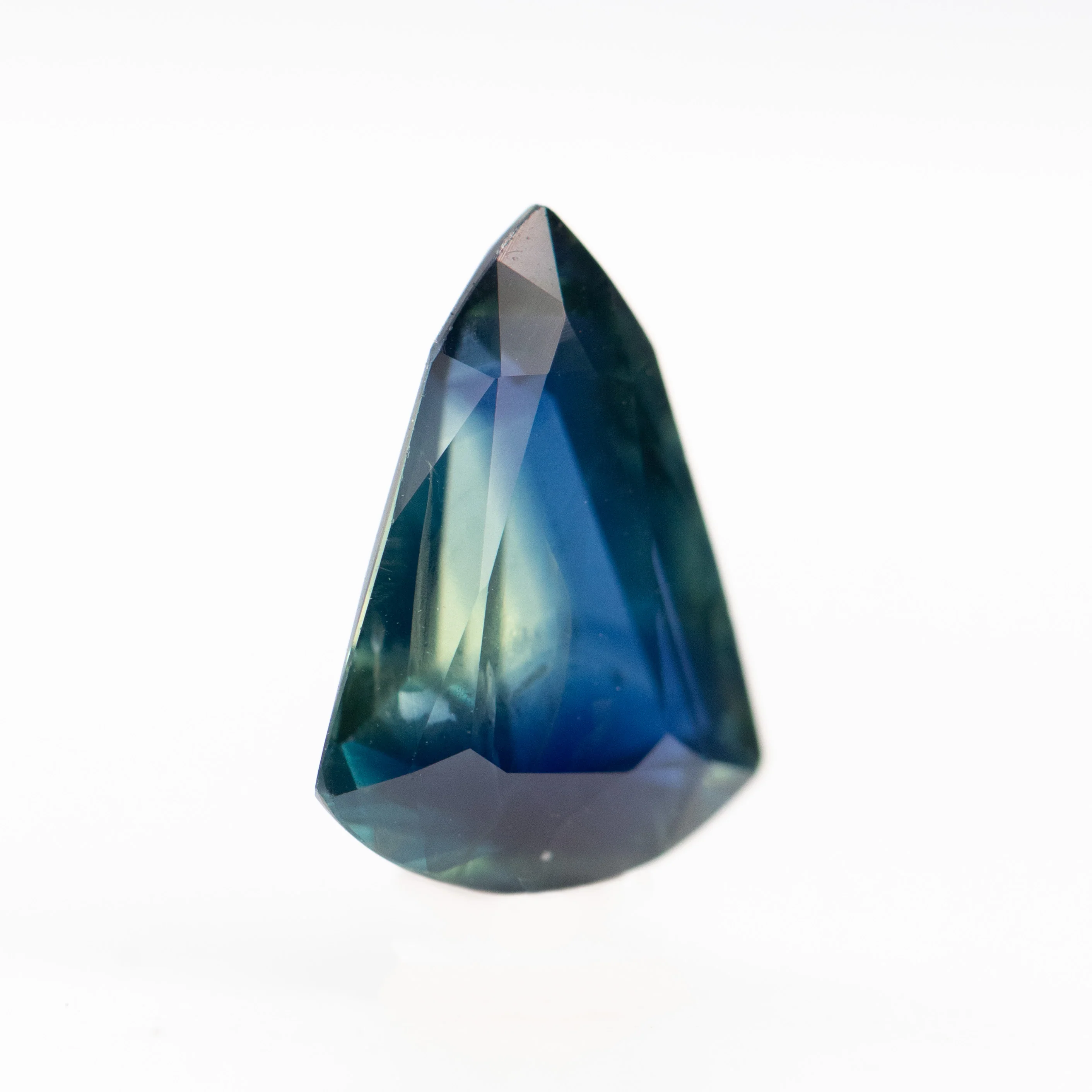 2.05 Carat Bicolor Teal Shield Sapphire for Custom Work - Inventory Code BTSS205 - Image 4