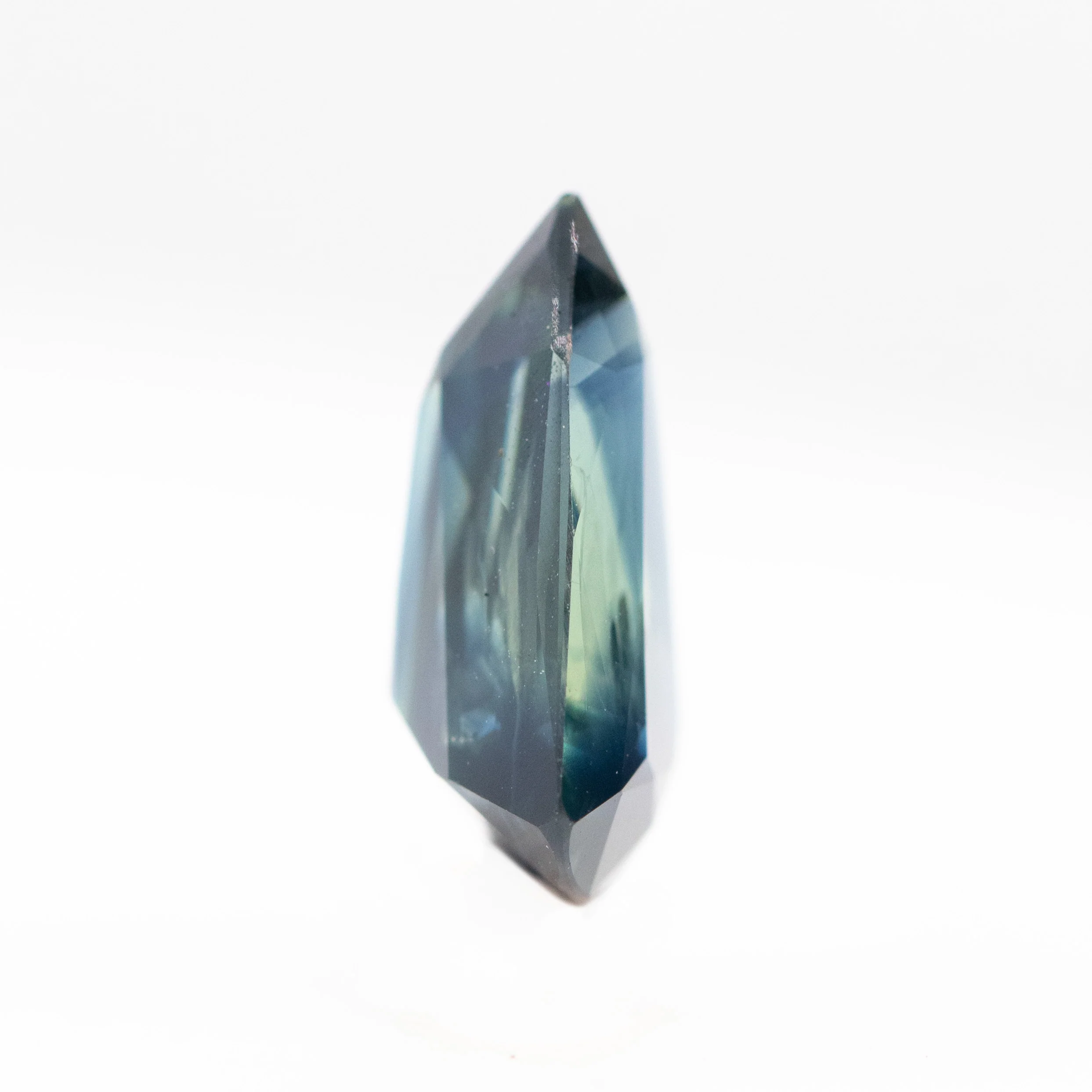 2.05 Carat Bicolor Teal Shield Sapphire for Custom Work - Inventory Code BTSS205 - Image 5